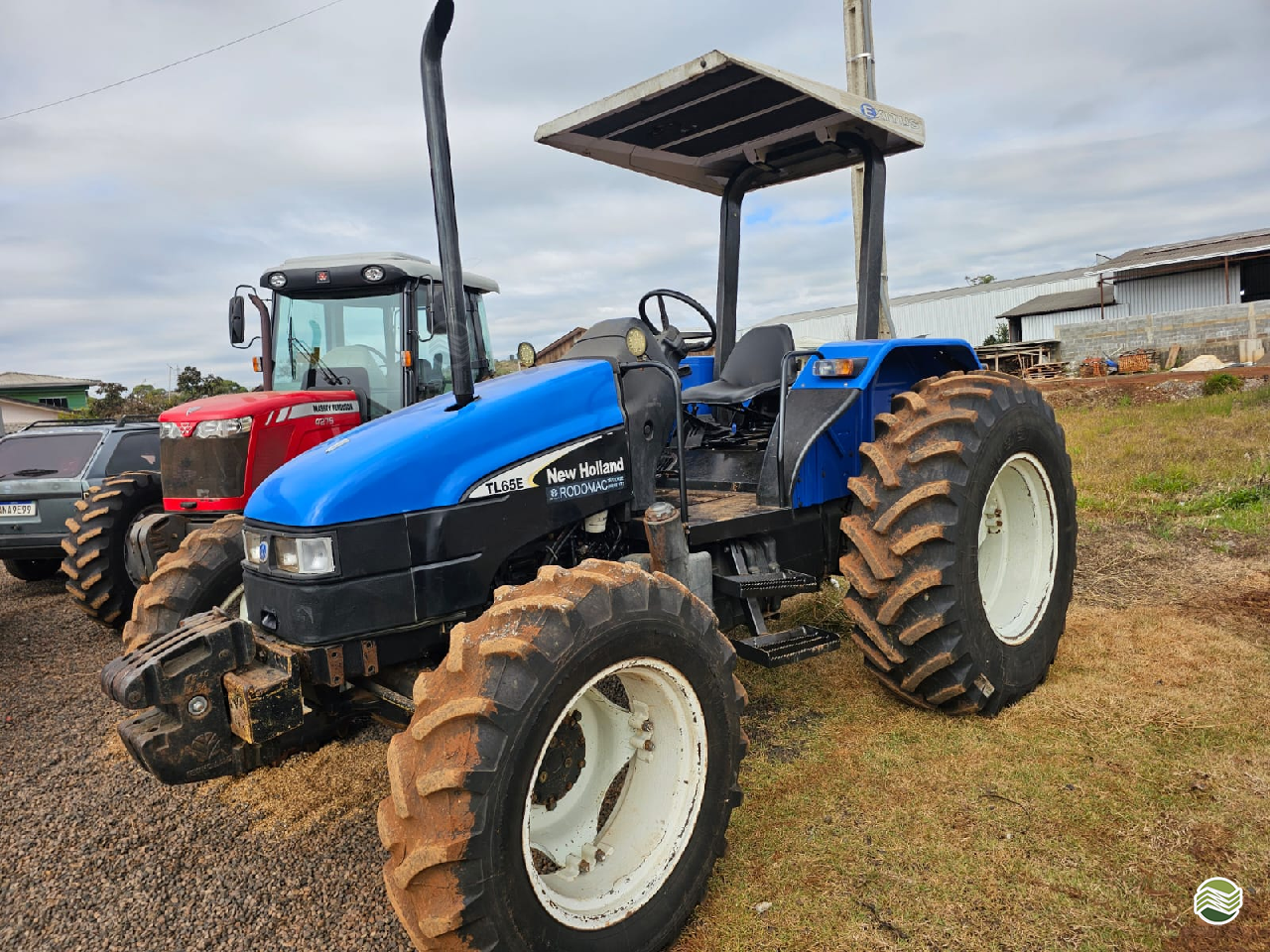 TRATOR NEW HOLLAND NEW TL 65 Tração 4x4 Pessette Máquinas Agrícolas CHOPINZINHO PARANÁ PR